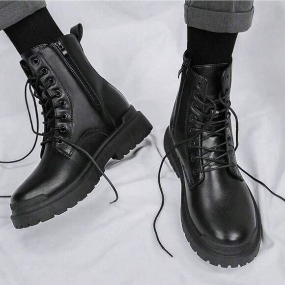 BRAND NEW TREDSAFE WOMEN"S RAVENS SLIP RESISTANT SHOES - Picture 1 of 16